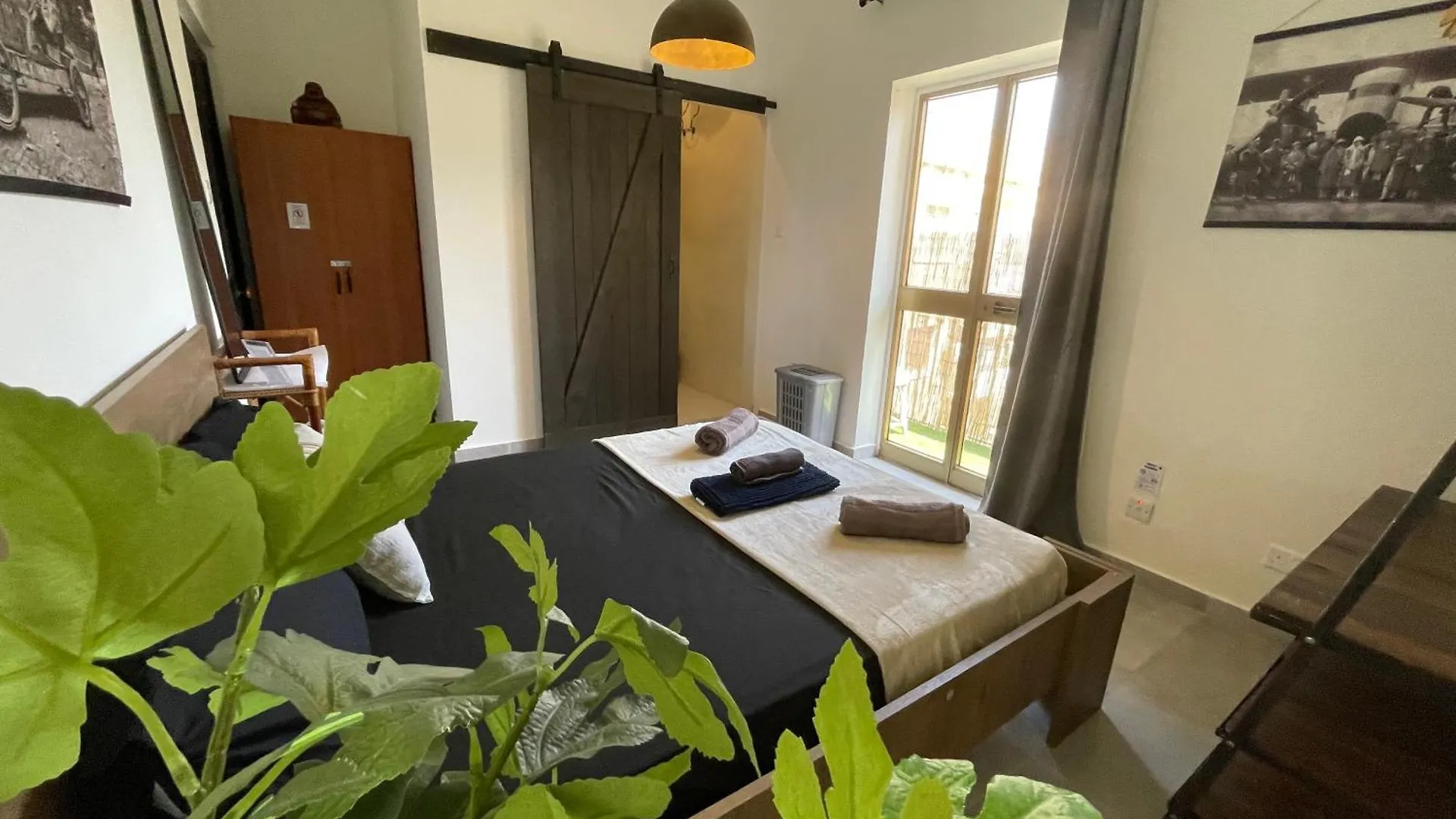 Industrial Cozy Retreat Gzira Apartment Malta