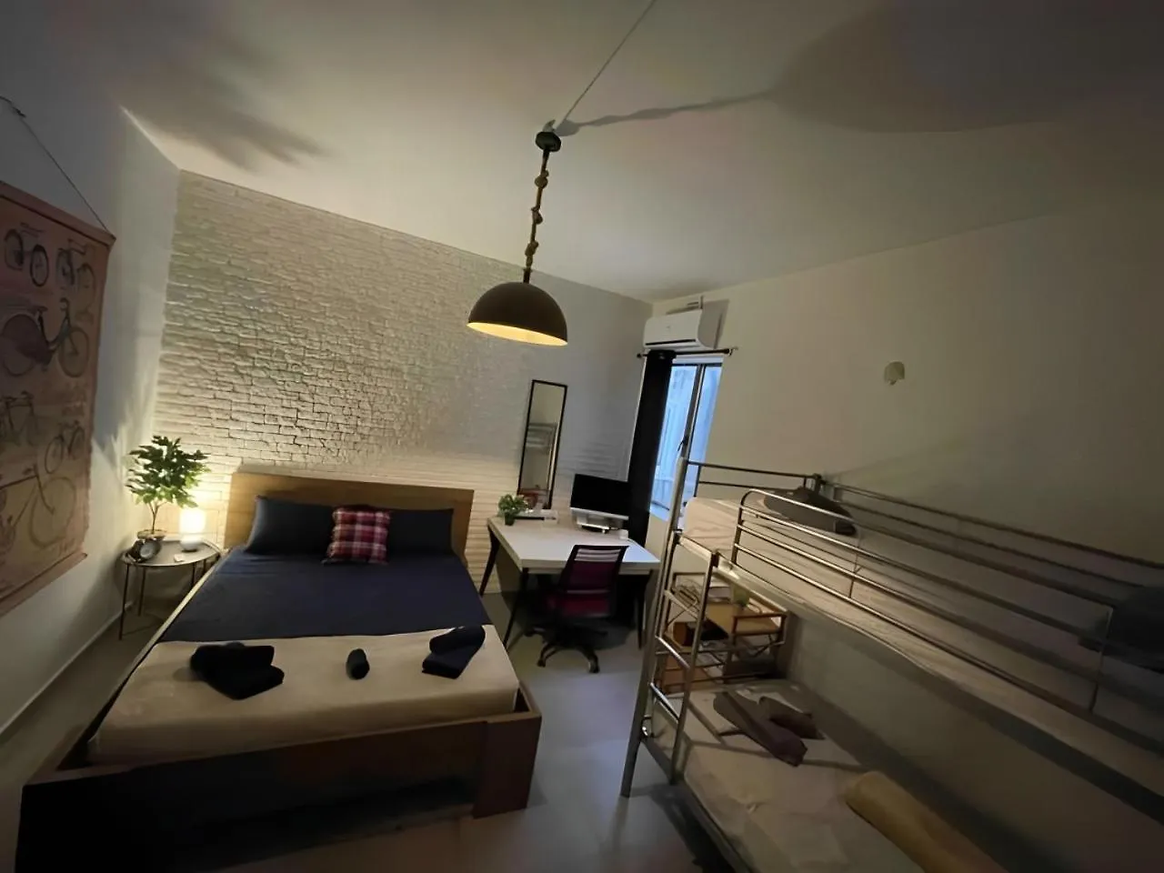 Industrial Cozy Retreat Gzira Apartment