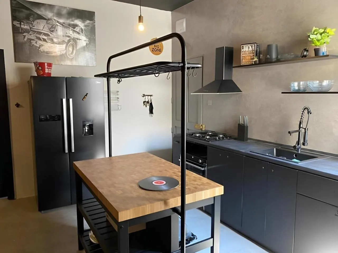 Industrial Cozy Retreat Gzira Apartment Malta